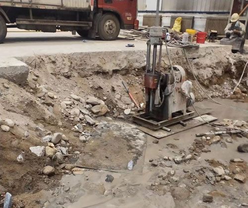 英州镇公路下沉压浆